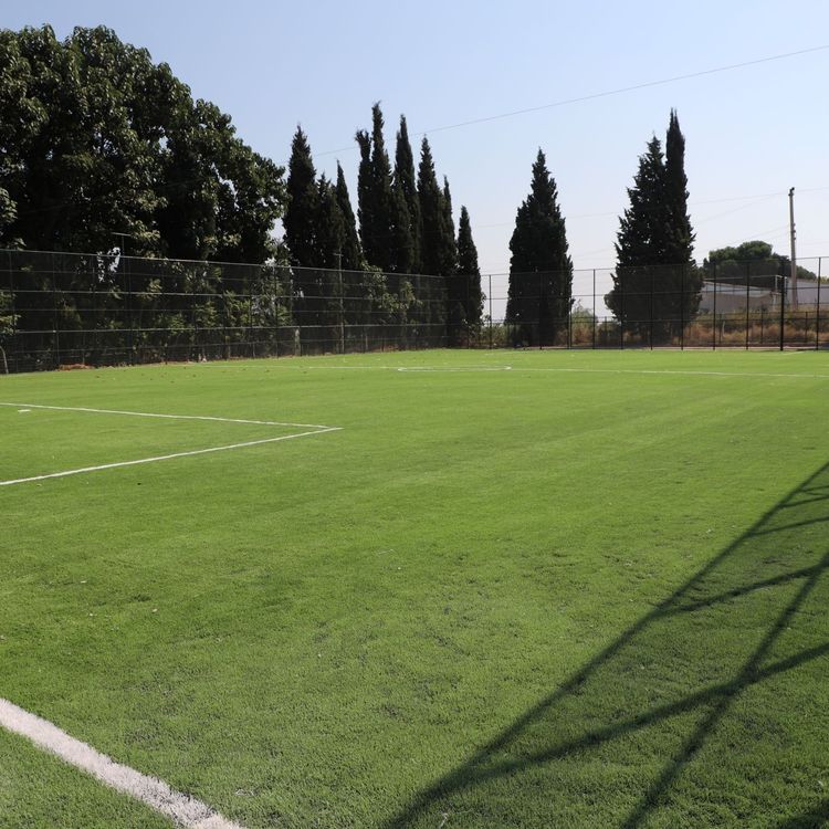 Avşar Mahallesine yeni halı saha