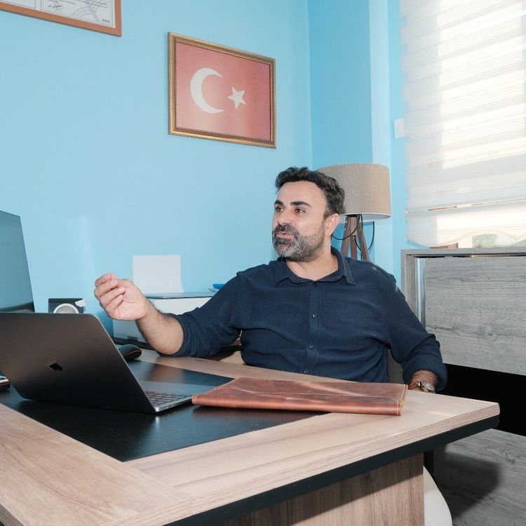 Eğitimci Yalçınkaya: "Çocuğunuzun önündeki her engeli kaldırmayın"