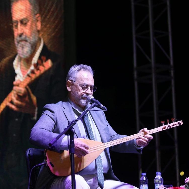 Yunusemre’de 30 Ağustos coşkusu Tolga Çandar’ın türküleriyle taçlandı