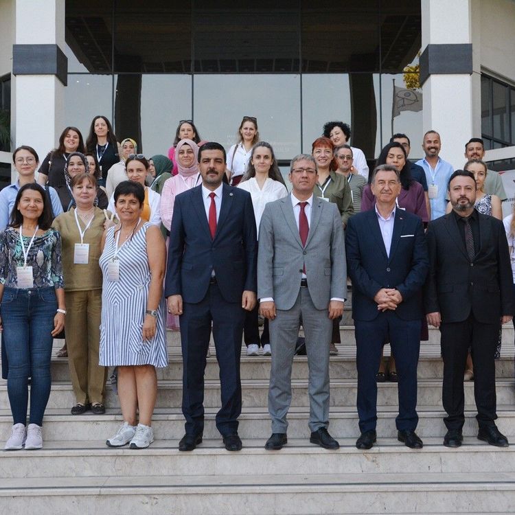 Manisa’da özel çocuklar için 'İlk rehber' aileler olacak