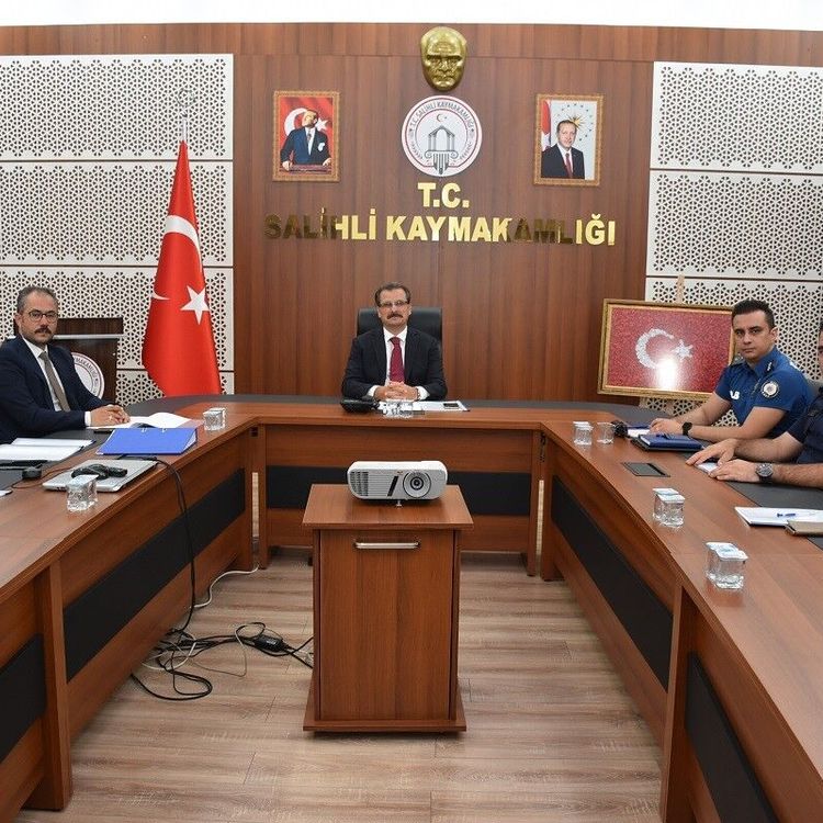 Salihli’de KPSS öncesi güvenlik zirvesi