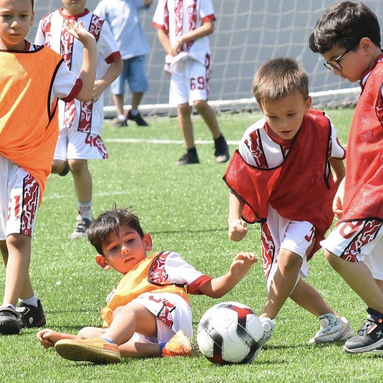 Yunusemre'de kış spor okulları kayıtları başladı