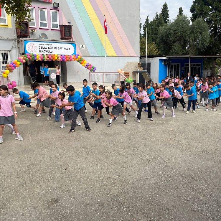 Alaşehir'de İlköğretim Haftası kutlandı