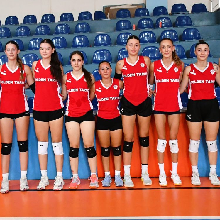 Yunusemre Belediyespor'un sultanları üst sıraları hedefliyor
