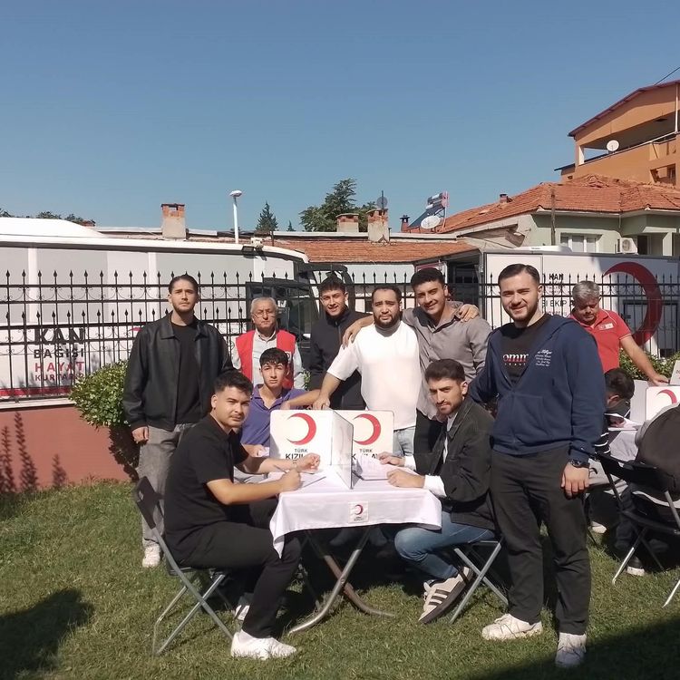 Sarıgöl'de öğrencilerden hayat kurtaran destek