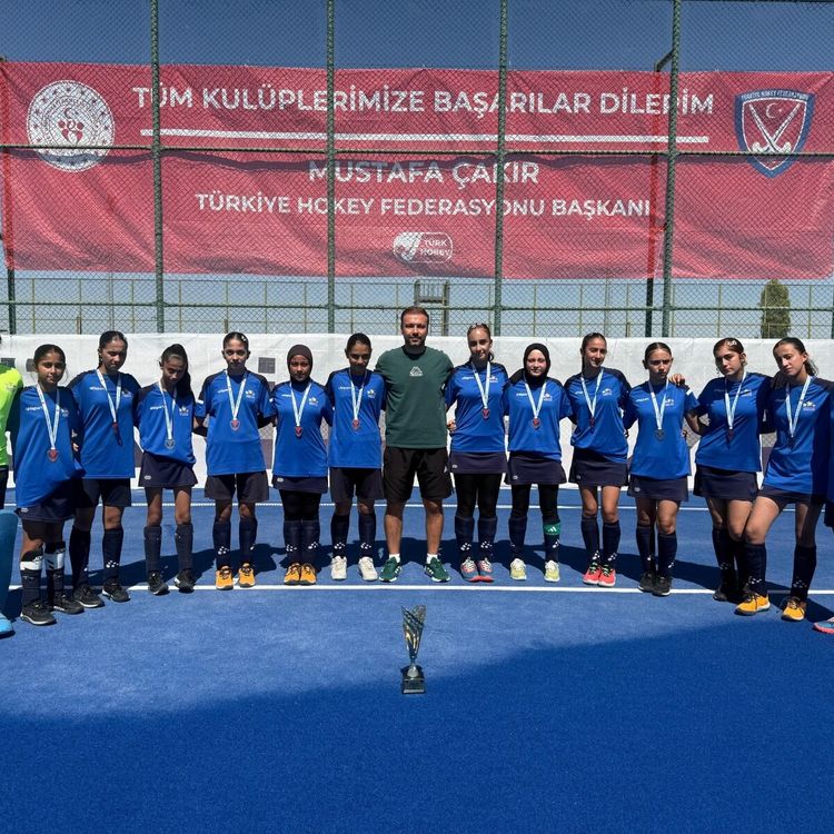 Manisa İl Karması Hokey Takımı 1. Lige yükseldi