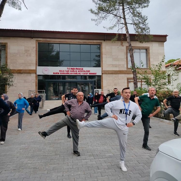 Kula’da sağlıklı yaşam için hareket ettiler