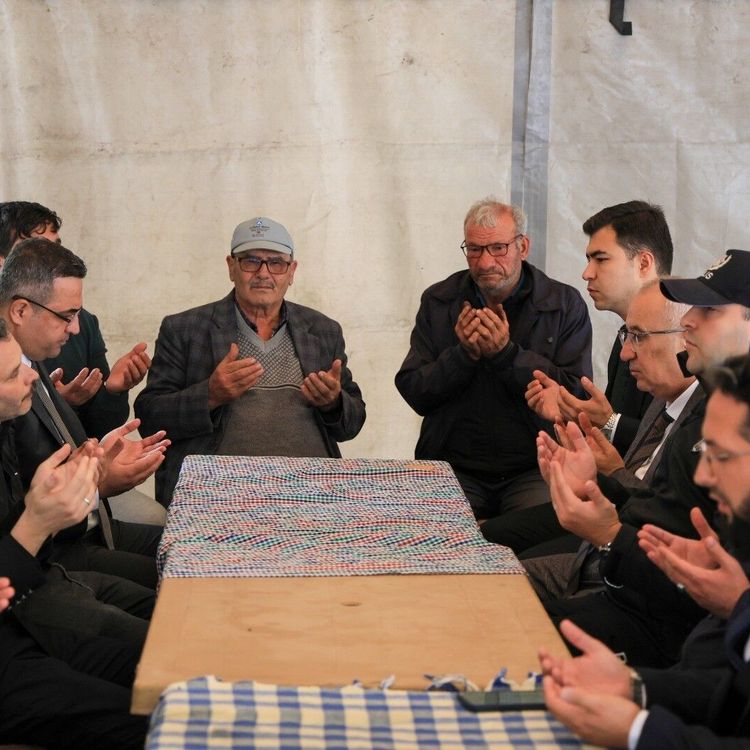 Çameli Kaymakamlığı ve Çameli Belediyesi maden şehidinin ailesi için el ele verdi