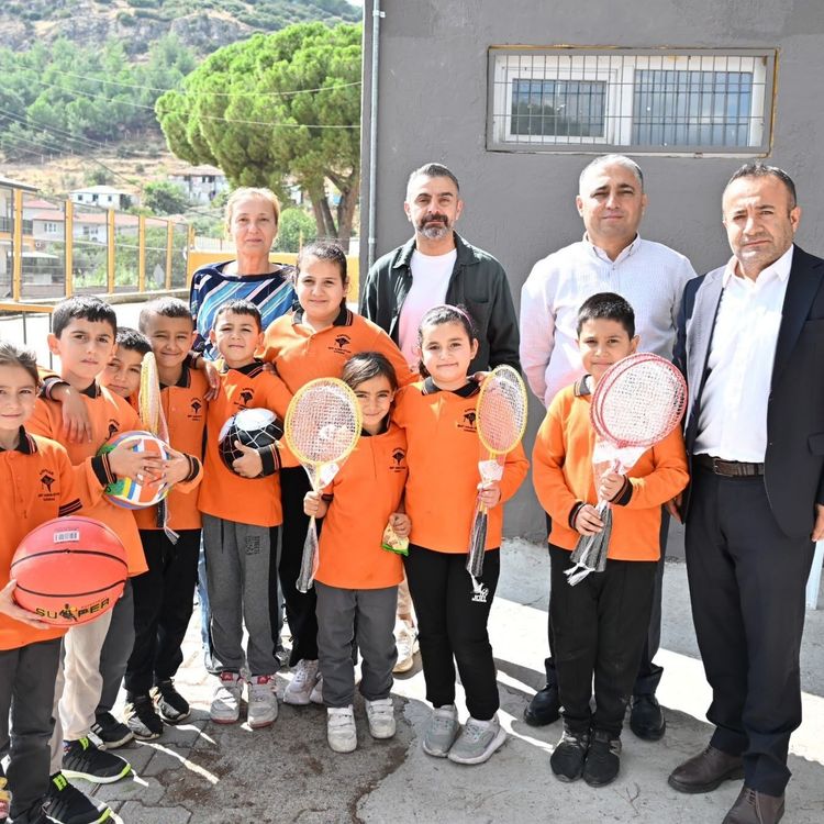 Manisa’da 430 okula spor desteği