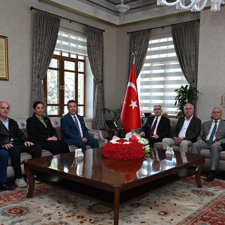 Manisa Kent Konseyi’nden Vali Özkan’a ziyaret