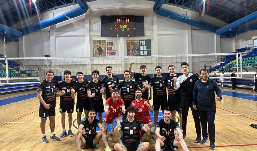 Şehzadeler Belediyespor Şampiyonluğu aldı