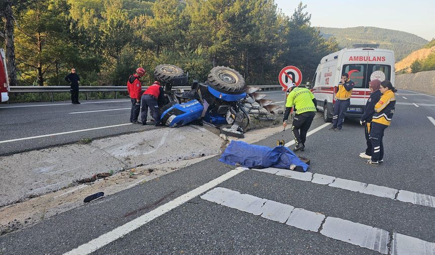 Traktör devrildi, sürücü hayatını kaybetti