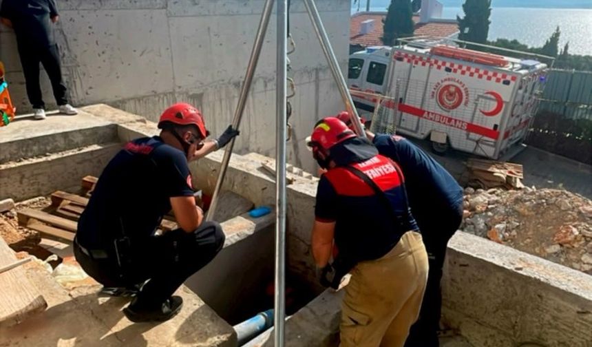 Kuyuya düşen yaşlı kadın kurtarıldı