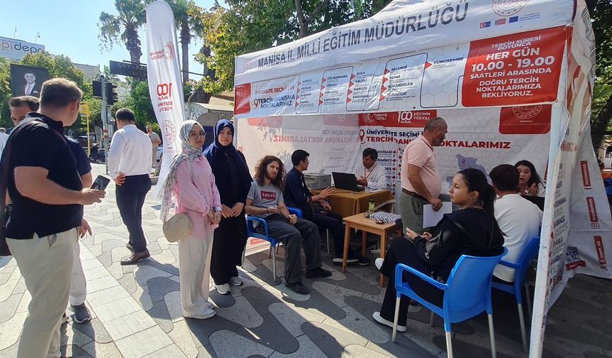 Manisa’da YKS mobil tercih danışma noktaları kuruldu