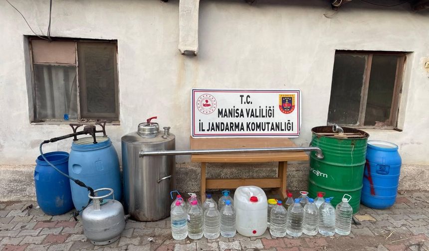Manisa’da 112 litre sahte içki ele geçirildi
