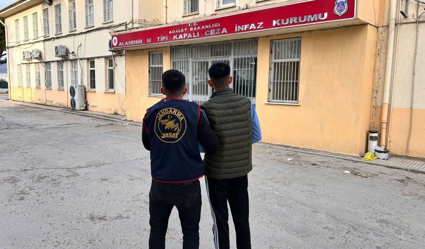 Manisa'da uyuşturucu operasyonu: 290 adet hap ele geçirildi