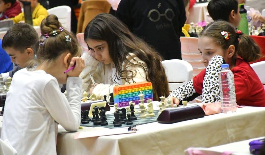 Yunusemre'de satranç kursu başlıyor