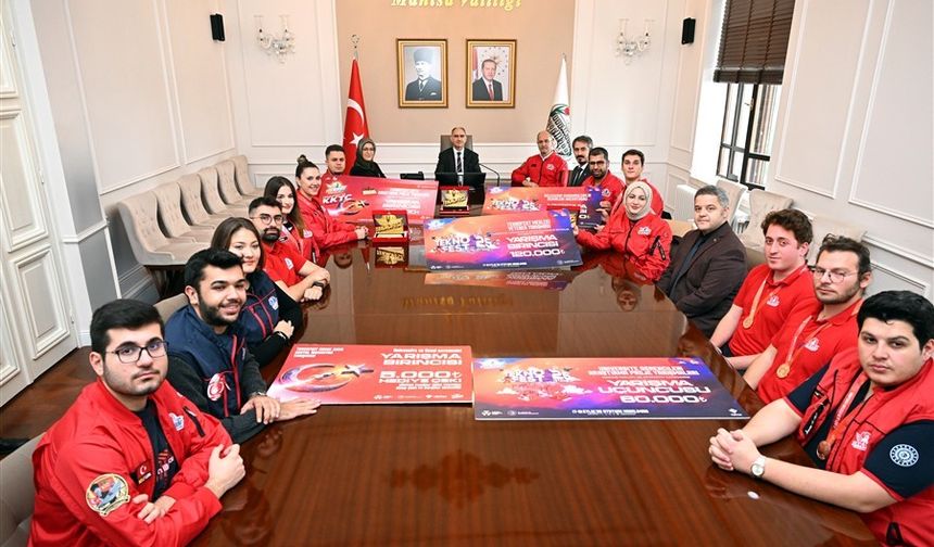 Vali Özkan, TEKNOFEST takımını tebrik etti