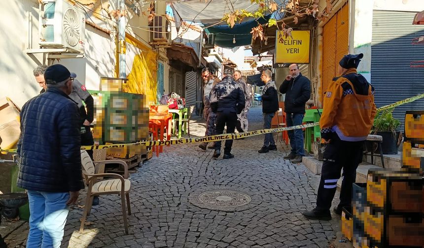 Sandalyede otururken bıçaklanarak öldürülmüştü: 17 yaşındaki sanığa 20 yıl hapis