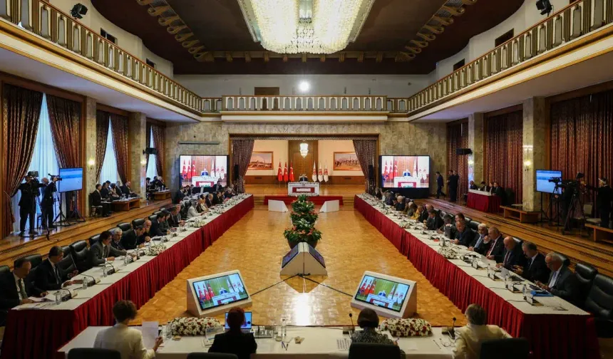 Kurtulmuş: "Herkesin sürecin bundan sonraki en hassas dönemini siyasi pozisyonlarının malzemesi haline getirmemesi lazım