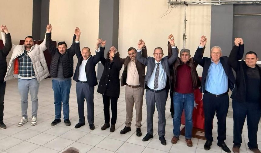 Selendili esnaflardan Başkan Kahveci'ye güven oyu