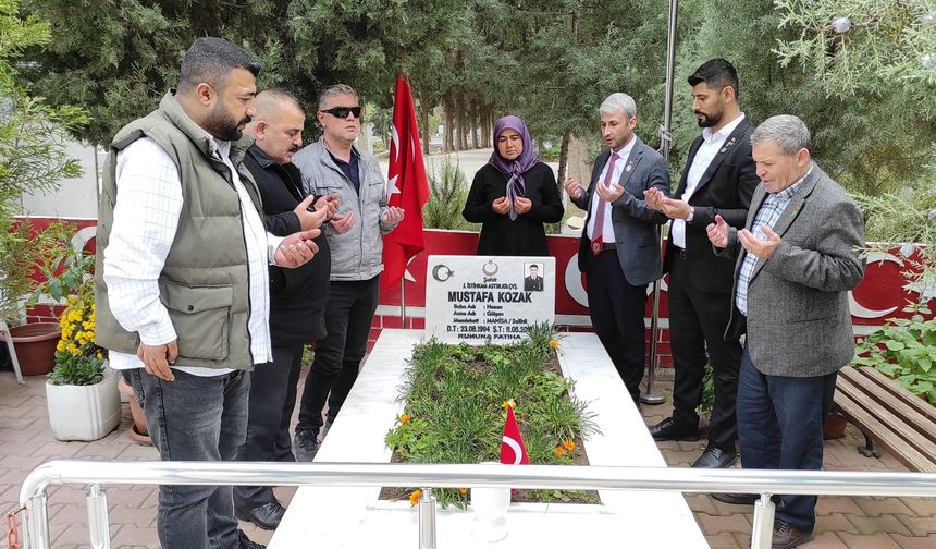 Şehit Mustafa Kozak’ın annesi Gülşen Kozak'ı duygulandıran ziyaret