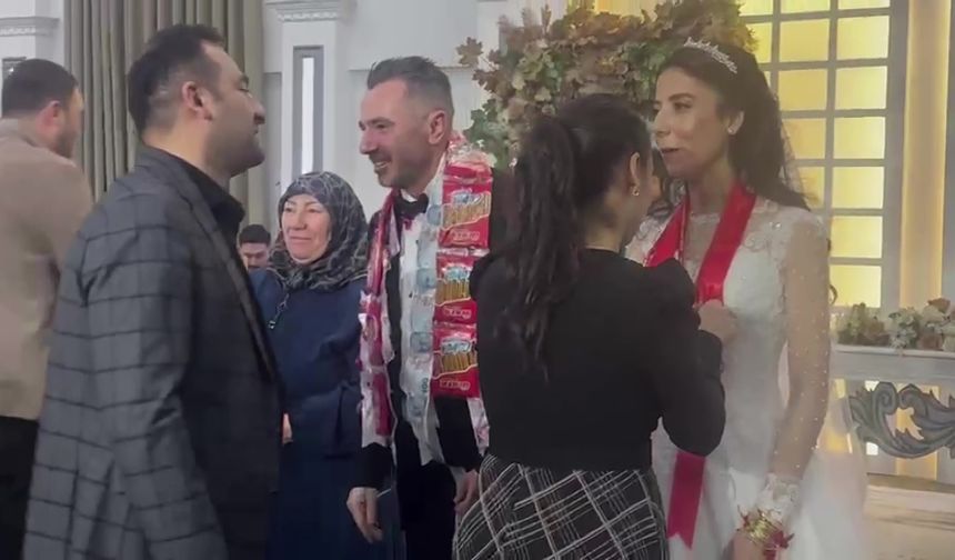 Damada takı yerine çubuk kraker taktılar