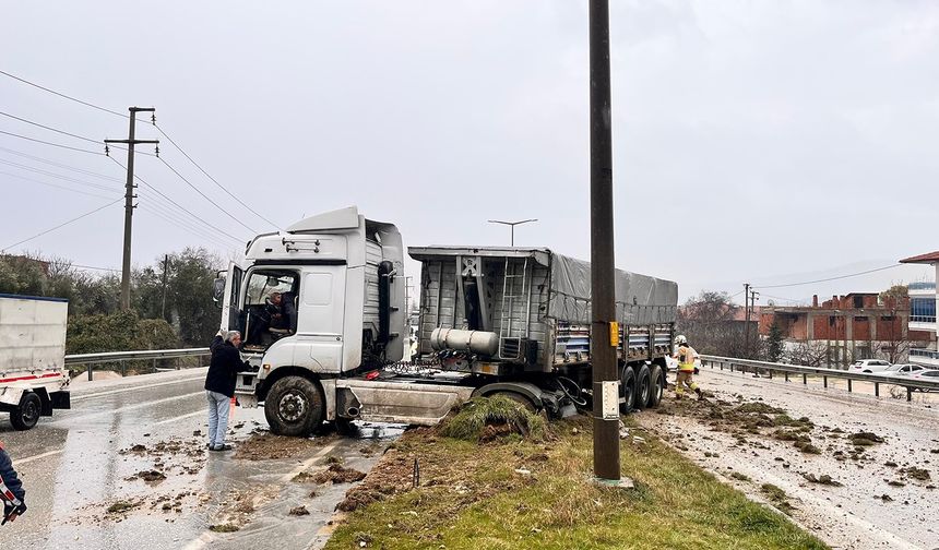 Yağışlı hava kazayı beraberinde getirdi