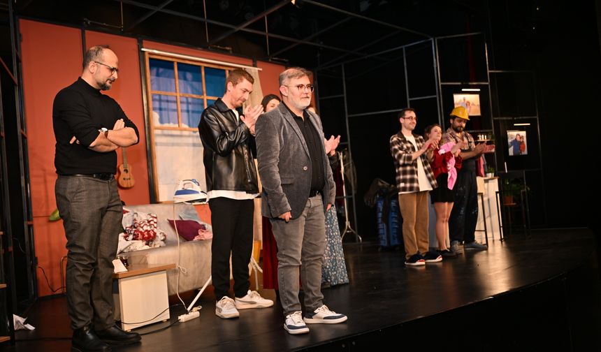 ‘Şiddetli geçimsizlik’ dünya prömiyerini Manisa’da yaptı