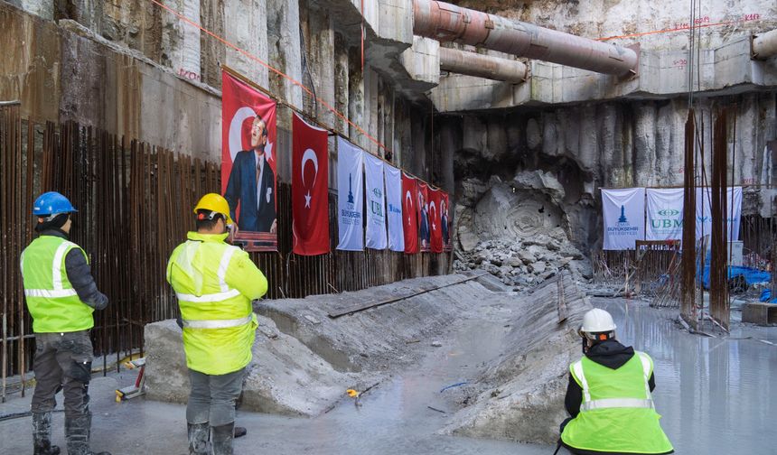 İzmir'in dev projesi Buca Metrosu'nda tünel kazıları tamamlandı