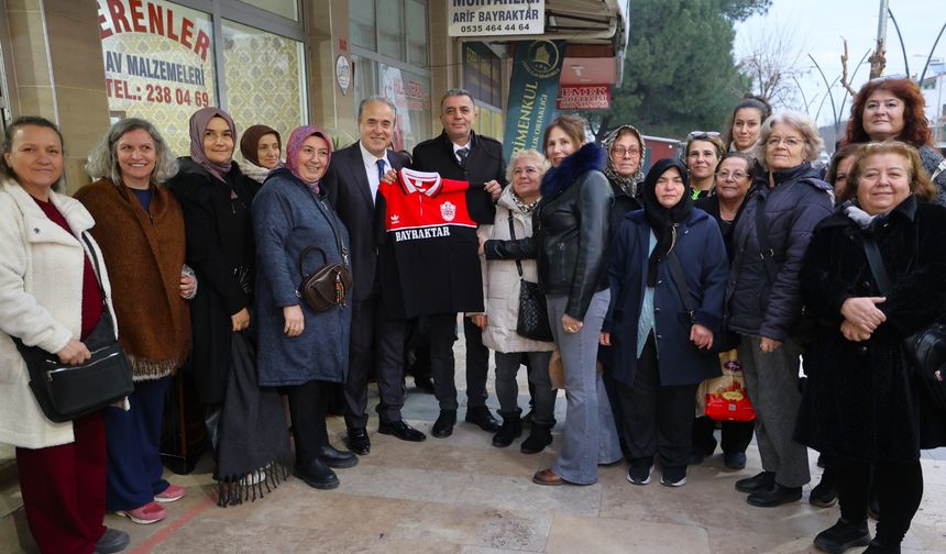 Şehzadeler Başkanı Şimşek'den Kuşlubahçe esnafını ziyaret