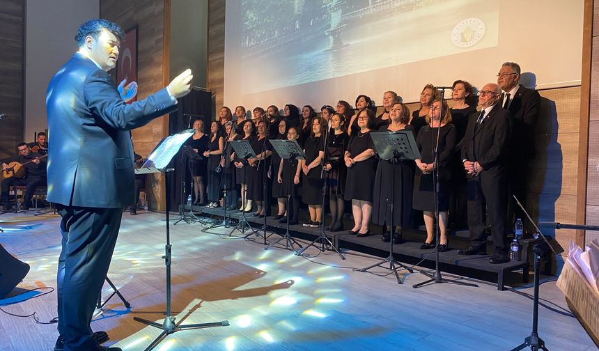 Anadolu'nun ezgileri Alaşehir'de yankılandı