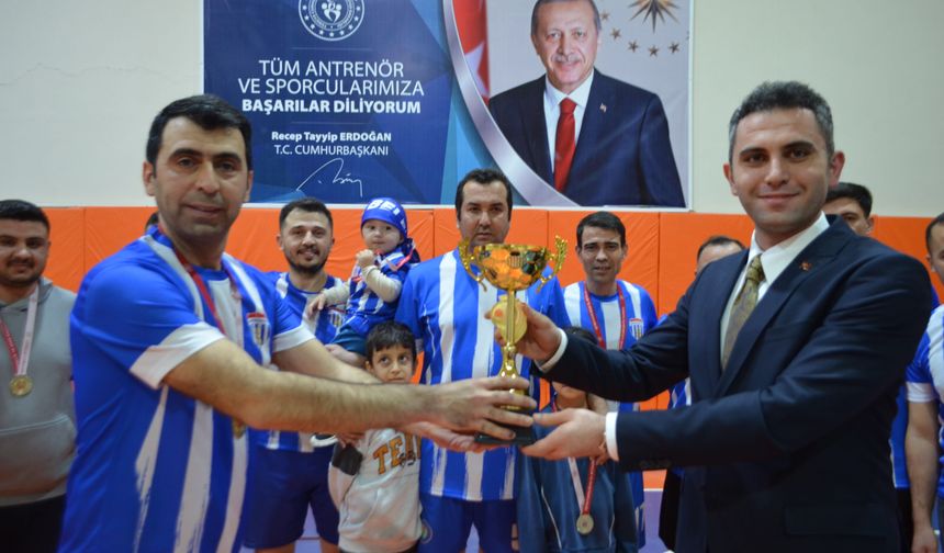 Selendi Kaymakamlık Kupası, Belediye Spor'un oldu