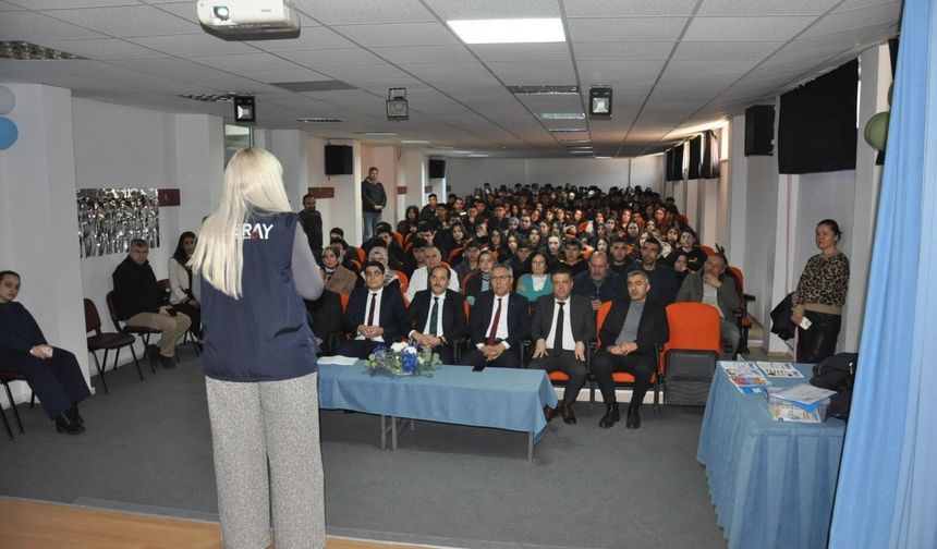 Salihli’de öğrencilere siber suç ve IBAN dolandırıcılığı uyarısı