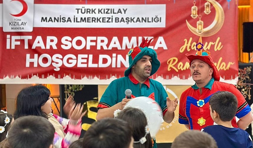 Kızılay Manisa’dan, yetimler için özel iftar