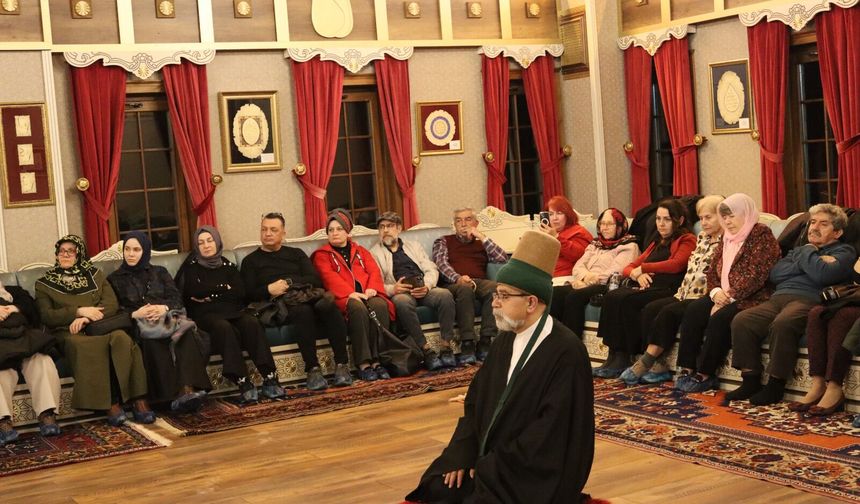 Mevlevi mukabelesi büyüledi
