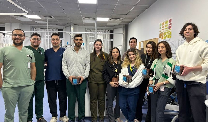 Yunusemre’de nöbetçi doktorlar unutulmadı