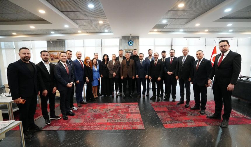 MAGİAD'DAN Özgür Özel'e ziyaret