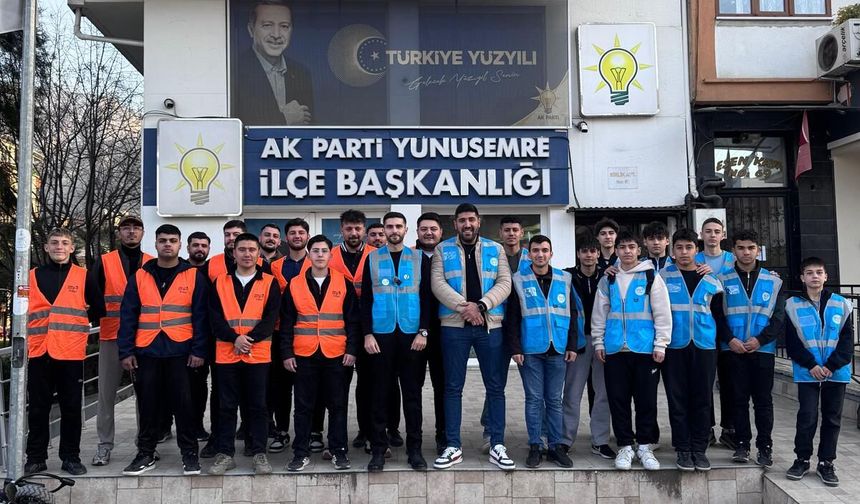 AK Parti Gençlik kollarından iftara yetişemeyenlere destek