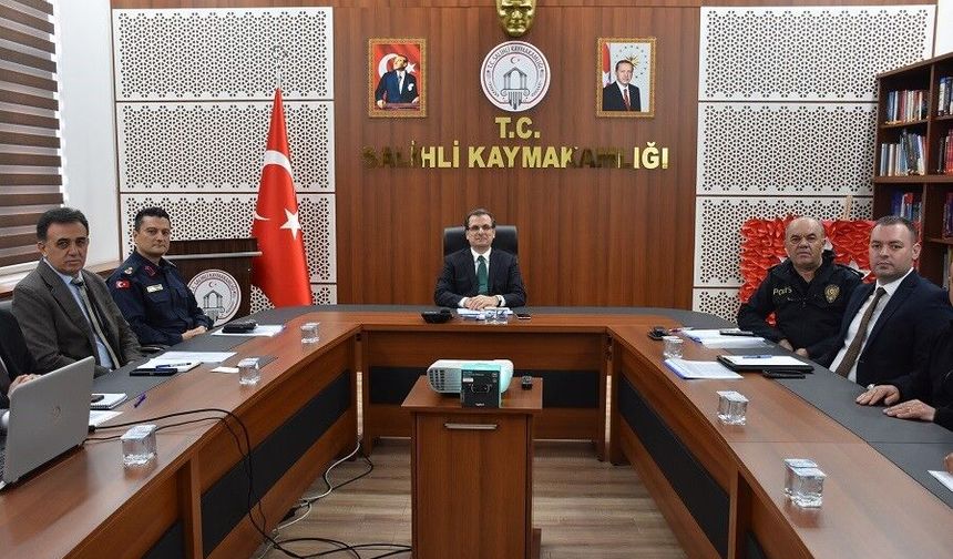 Salihli’de metruk binalara karşı güvenlik seferberliği