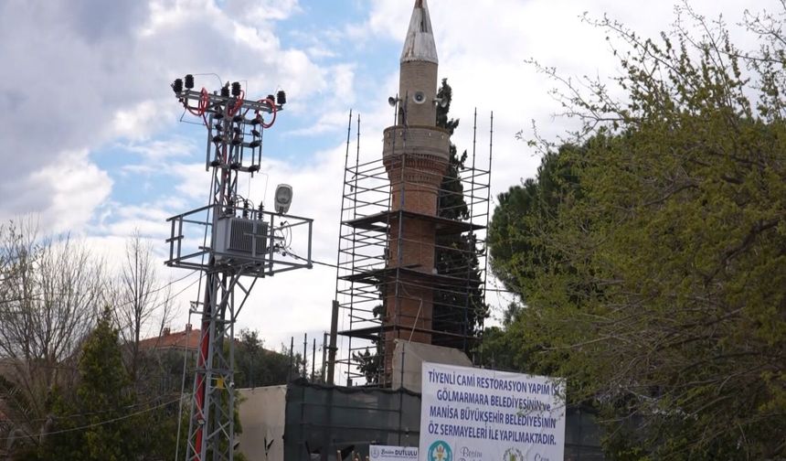 Depremde hasar gören caminin restorasyonuna başlandı