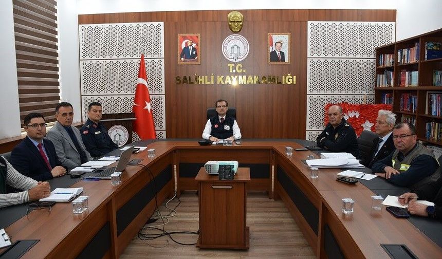 Salihli’de afet alarmı: Kritik riskler ve önlemler masaya yatırıldı