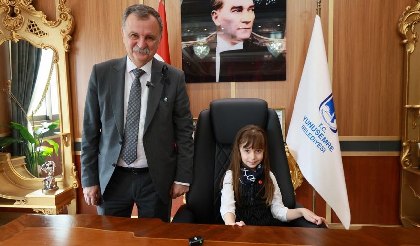 Başkan Balaban 23 Nisan'da koltuğunu çocuklara devretti