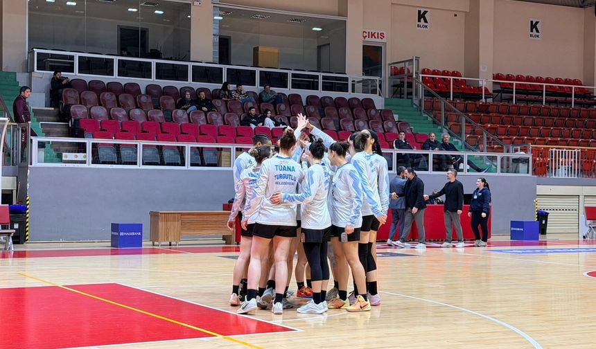 Manisa'nın potadaki tek kadın takımı yarı finalde