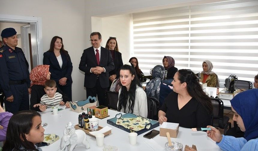 Salihli’de Aile Destek Merkezi açıldı