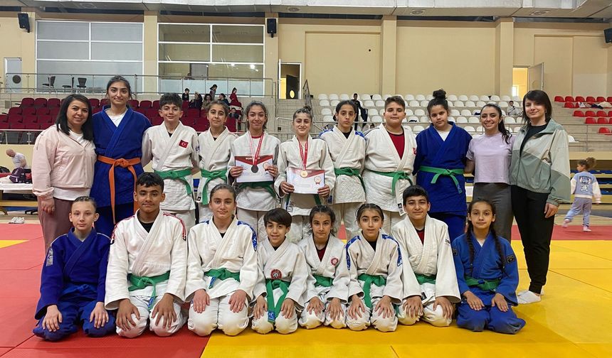 Salihlili judocular, Bilecik’ten madalyalarla döndü