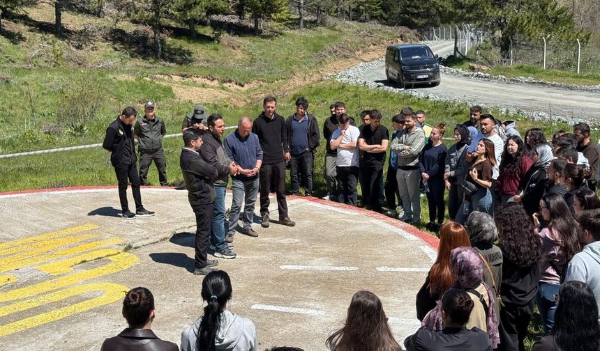 Demirci’de geleceğin ormancıları sahaya indi