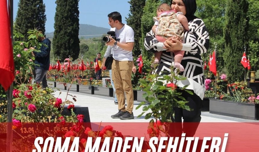 Soma maden şehitleri mezarları başında anıldı