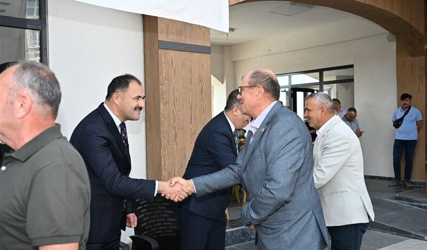 Demirci'de geleneksel bayramlaşma programına yoğun katılım