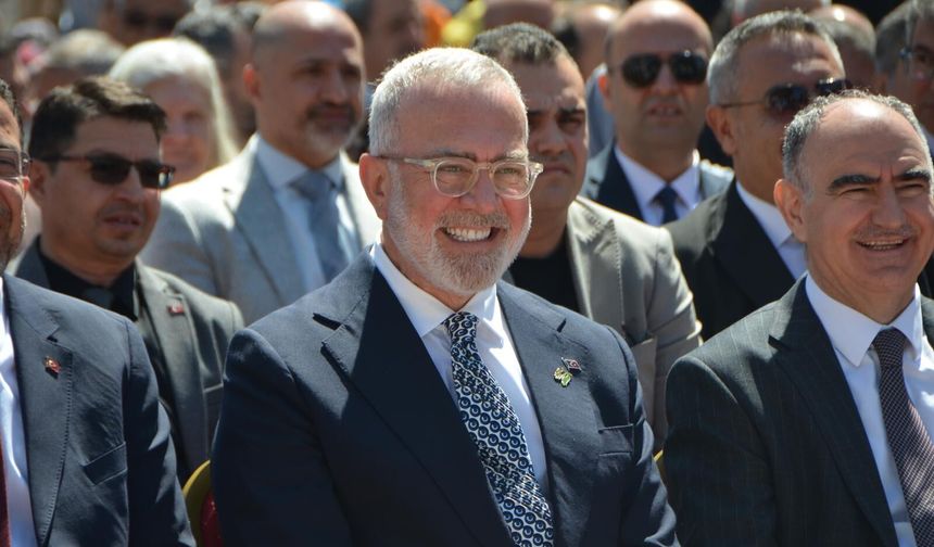 Yenişehirlioğlu Akhisar'da konuştu: "Akhisar benim için sadece bir şehir değil..."